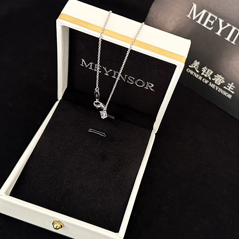"Meiyi · Wanxiang Prayer Pure Silver Necklace. 3