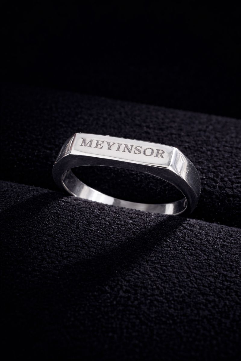 A pure silver ring for "No Embarrassment · Good Fortune and Prosperity"