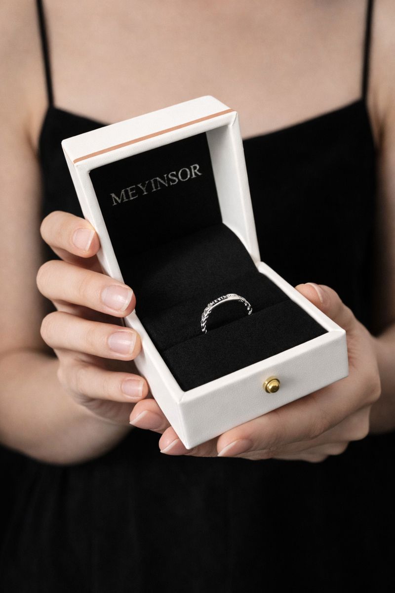 Weave Love · Endless Love Affinity Pure Silver Ring 2